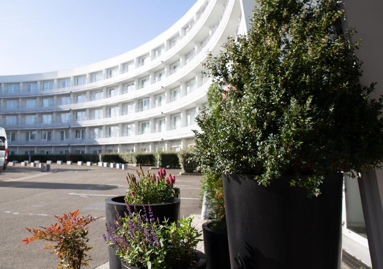 Clarion Paris Cdg Airport