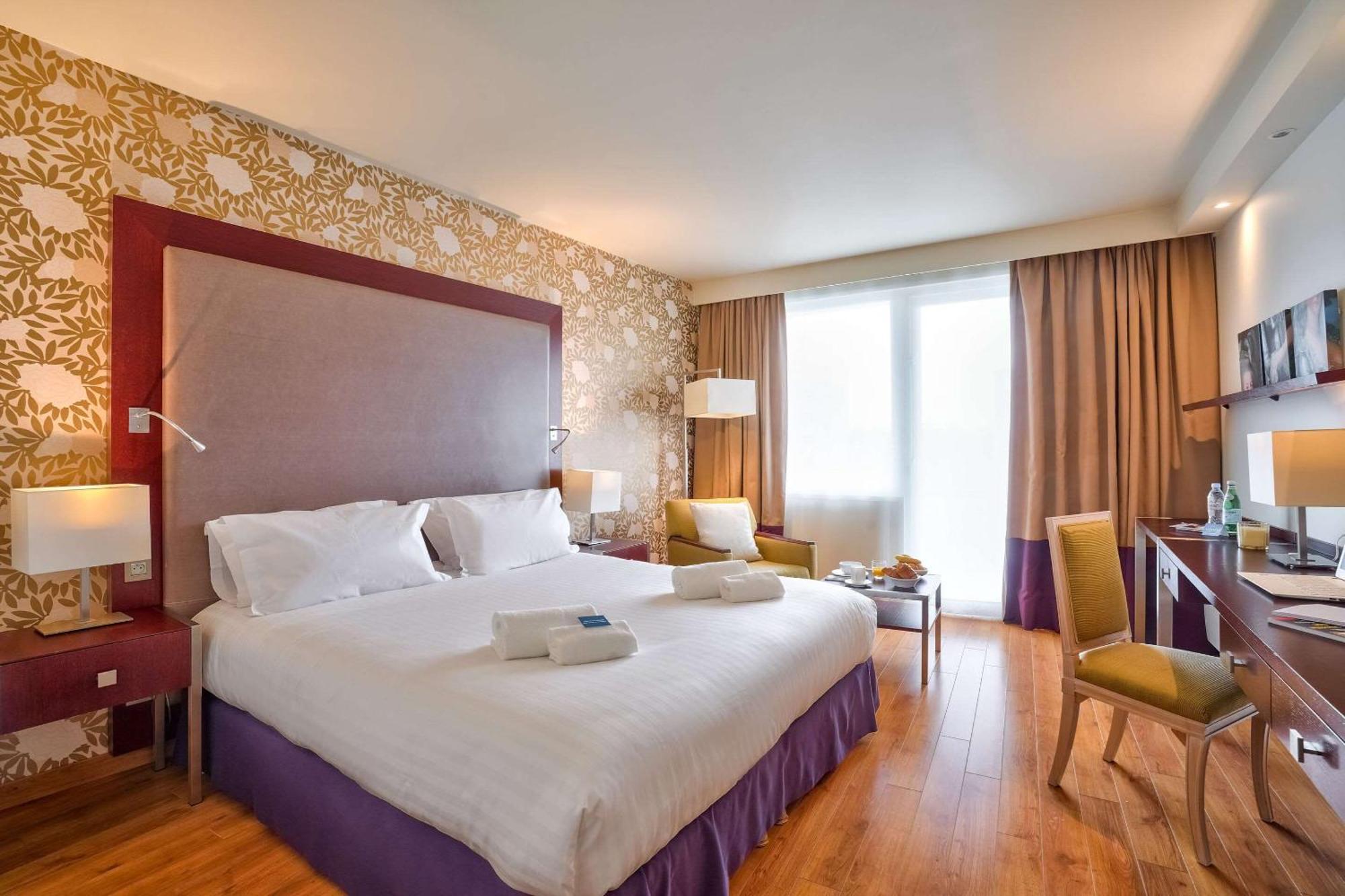 Clarion Paris Cdg Airport 4*